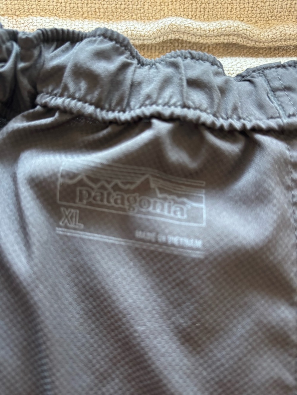 Patagonia Black Men's Swim/Board Shorts with Drawstring - Picture 4 of 5